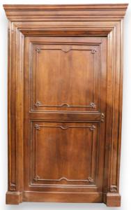 PTS358 - N. 4 portas Carlos X em madeira de nogueira e nogueira radial, com moldura, época do século XIX, vão da porta cm L 92 x A 202